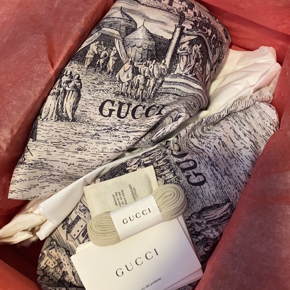 Gucci Ultraspace Sneakers - Picture 4 of 4